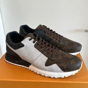 Louis Vuitton Mens Runners • Size 10.5 • Excellent Condition
